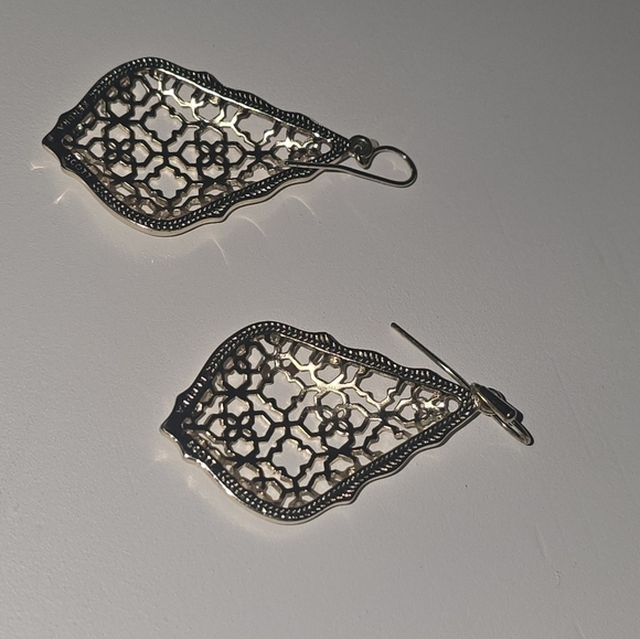 Kendra Scott earings - Picture 2 of 5